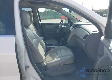 2015 Chevrolet Traverse 2Lt z USA, uszkodzony, nr VIN 1GNKVHKD1FJ284628